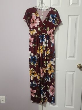 Women’s Burgundy Floral Wrap Maxi Dress with Short Sleeves
